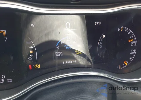 2018 Jeep Grand Cherokee Trailhawk 4X4 z USA, uszkodzony, nr VIN 1C4RJFLG8JC142581